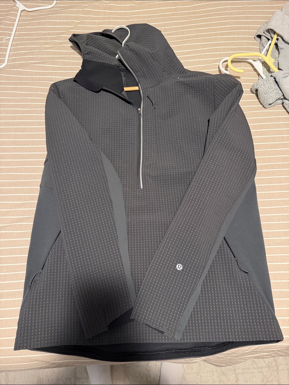 lululemon men Charcoal Gray Hooded Half-Zip Bomber Jacket